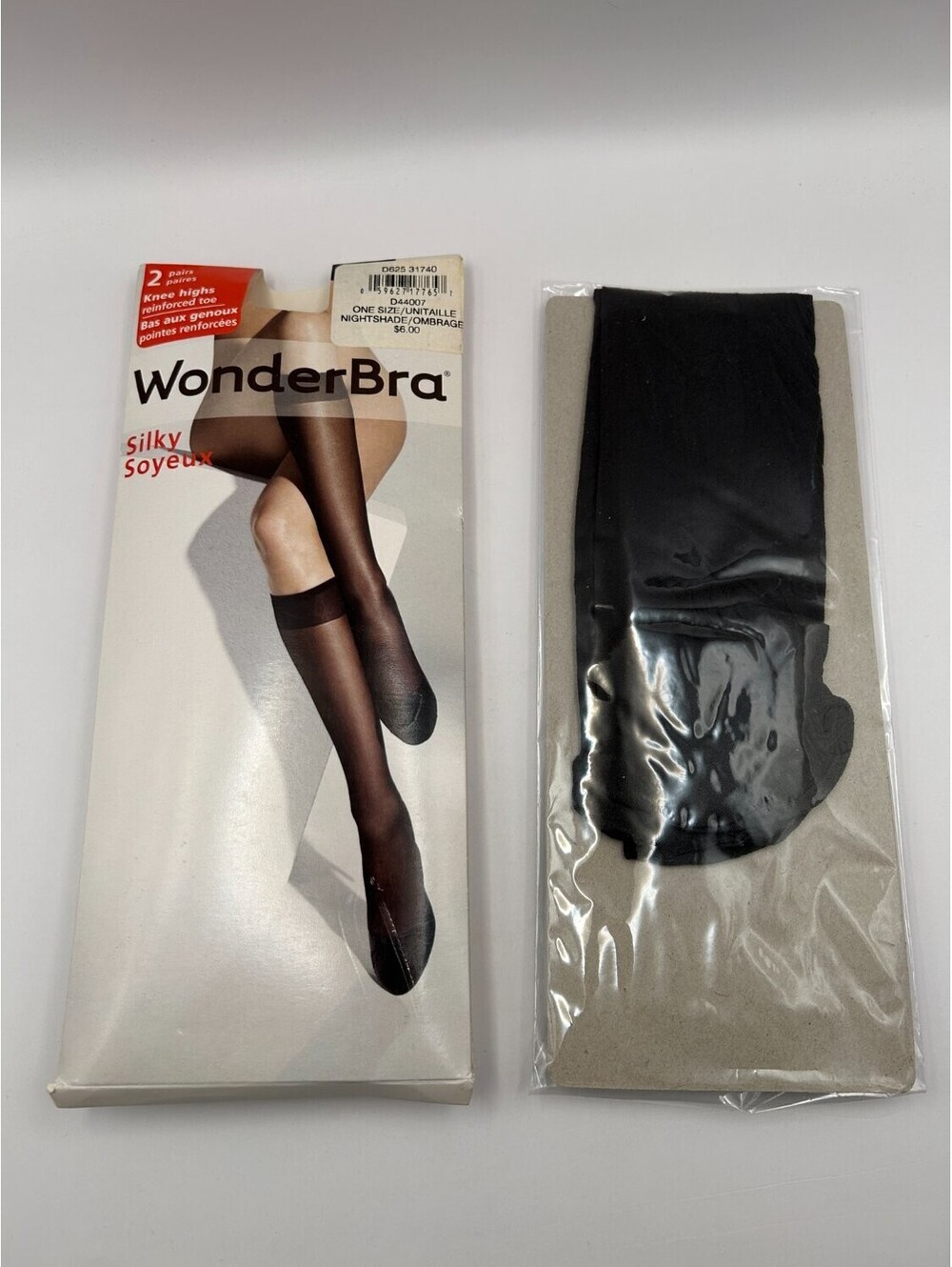 Wonder Bra D44007 Silky Knee High Stockings OS Black Womens 20 Denier Sheer